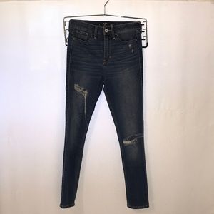 Hollister Jeans.